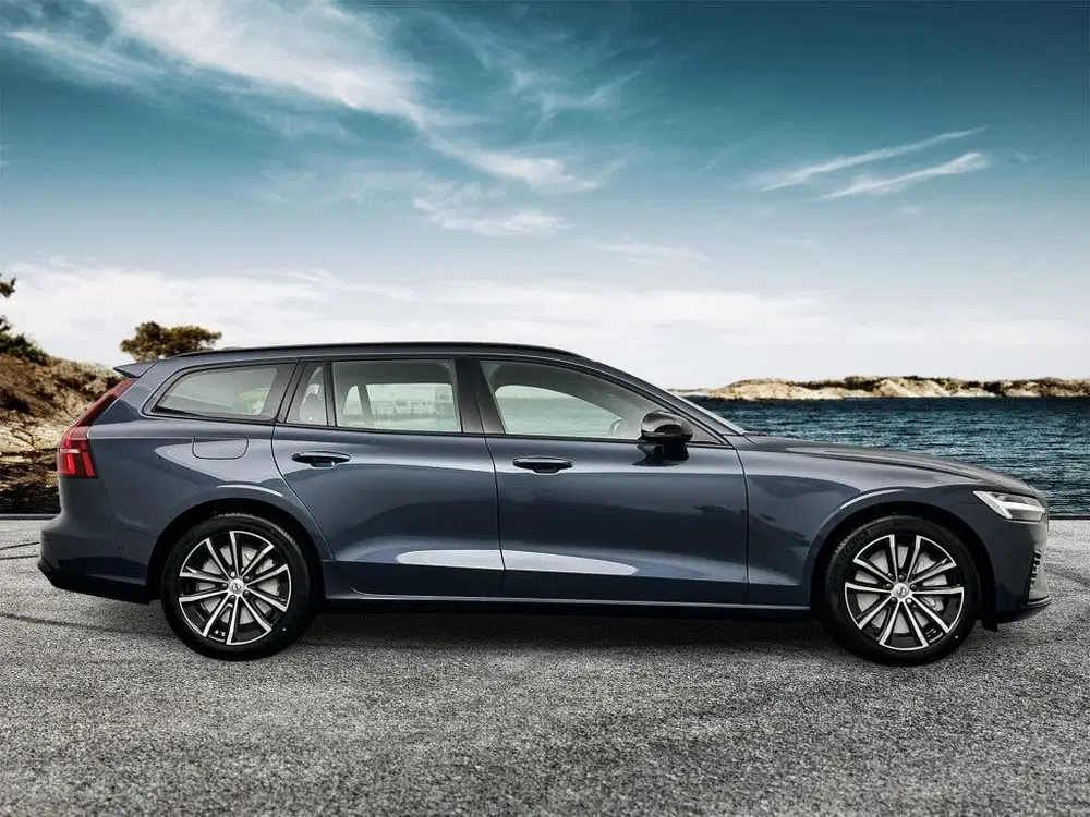 Volvo V60 T6 AWD GT Plus Dark uit 2026, foto 7