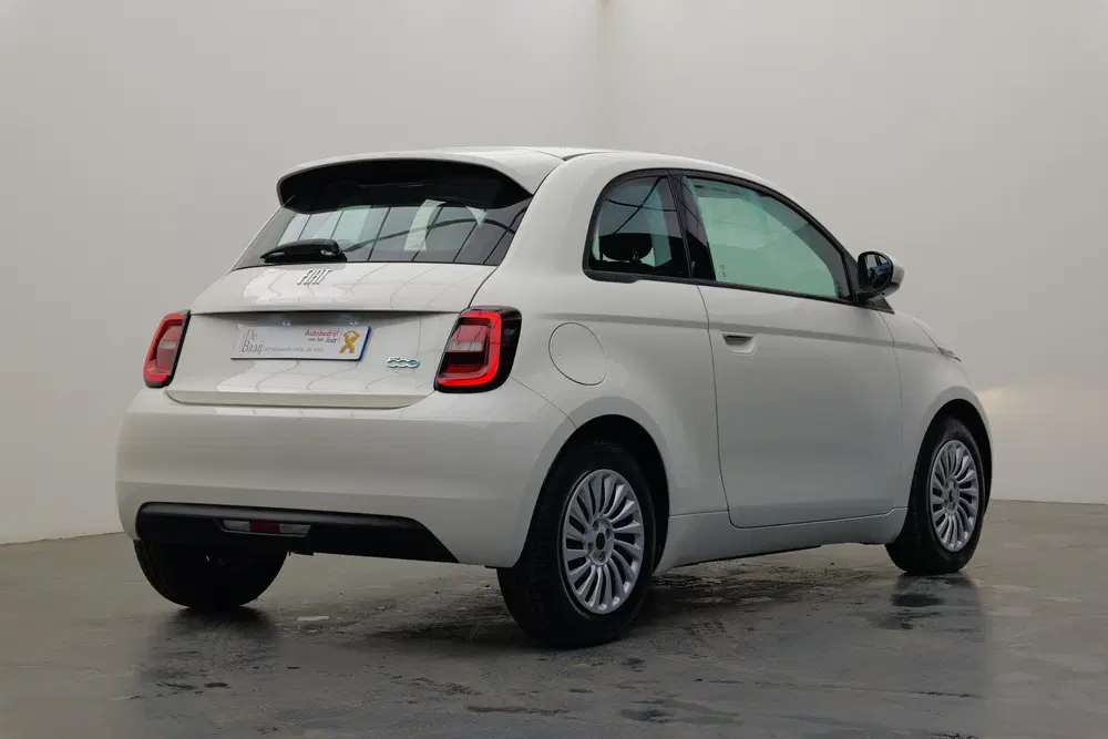 Fiat 500e 24 KWH Action uit 2023, foto 2