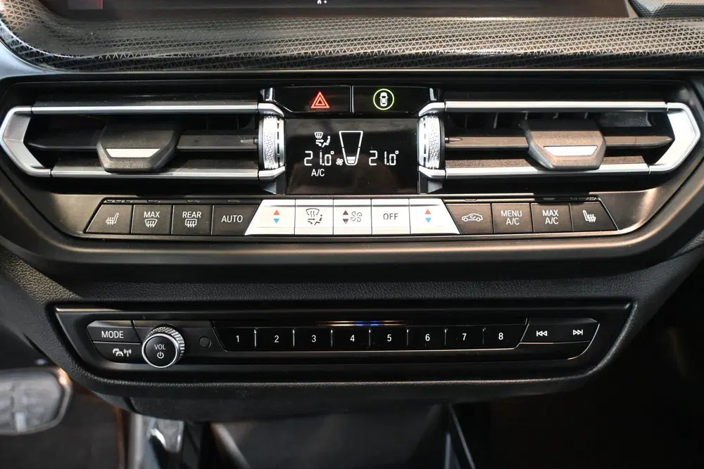 BMW 1-serie 120i Automaat M uit 2022, foto 10