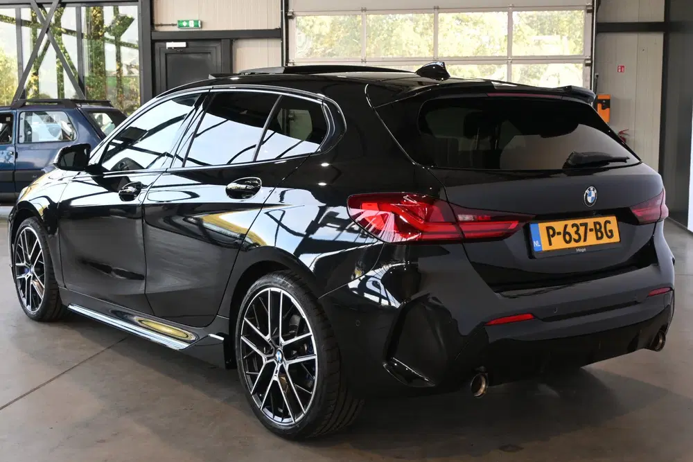 BMW 1-serie 120i Automaat M uit 2022, foto 14