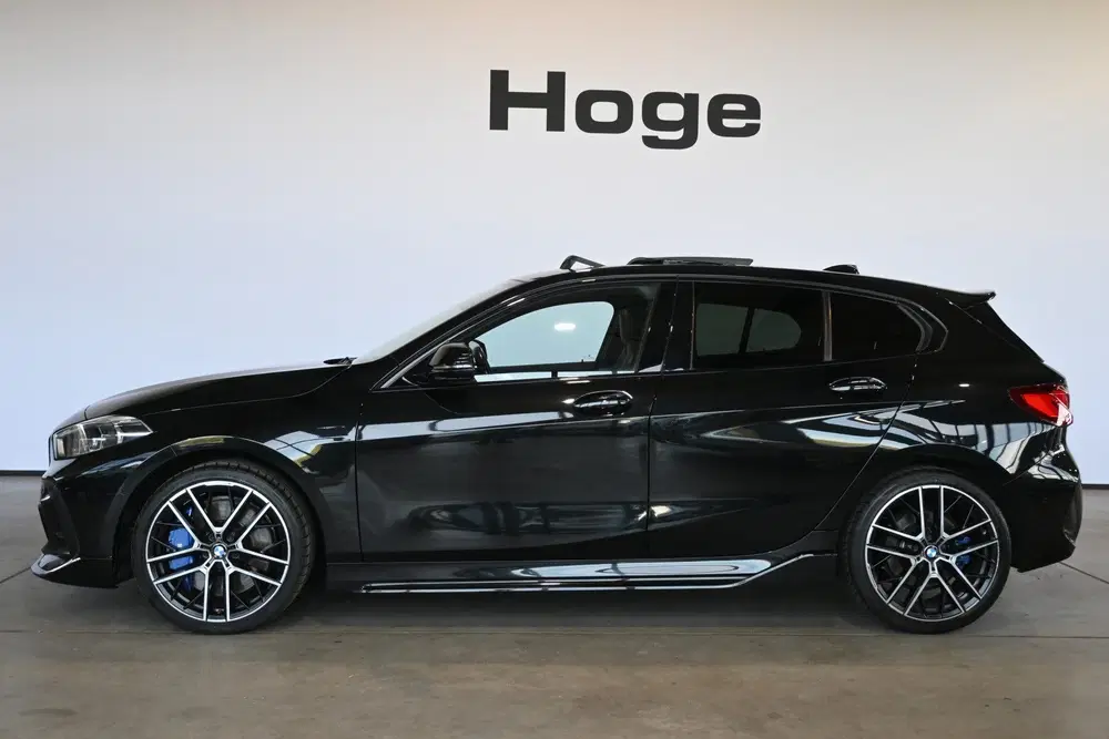 BMW 1-serie 120i Automaat M uit 2022, foto 3