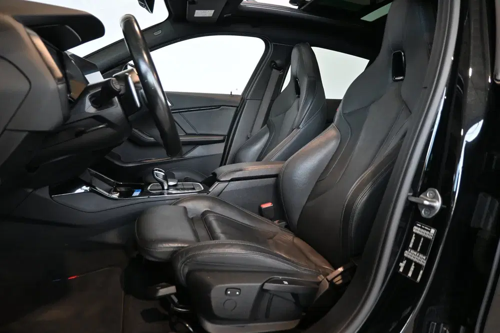 BMW 1-serie 120i Automaat M uit 2022, foto 7