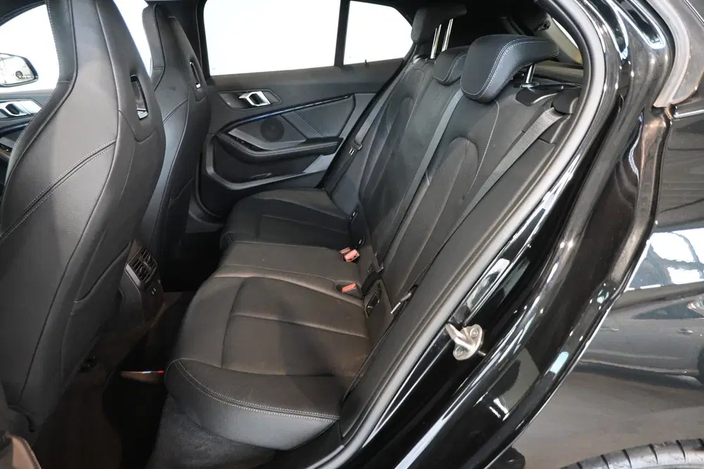 BMW 1-serie 120i Automaat M uit 2022, foto 8