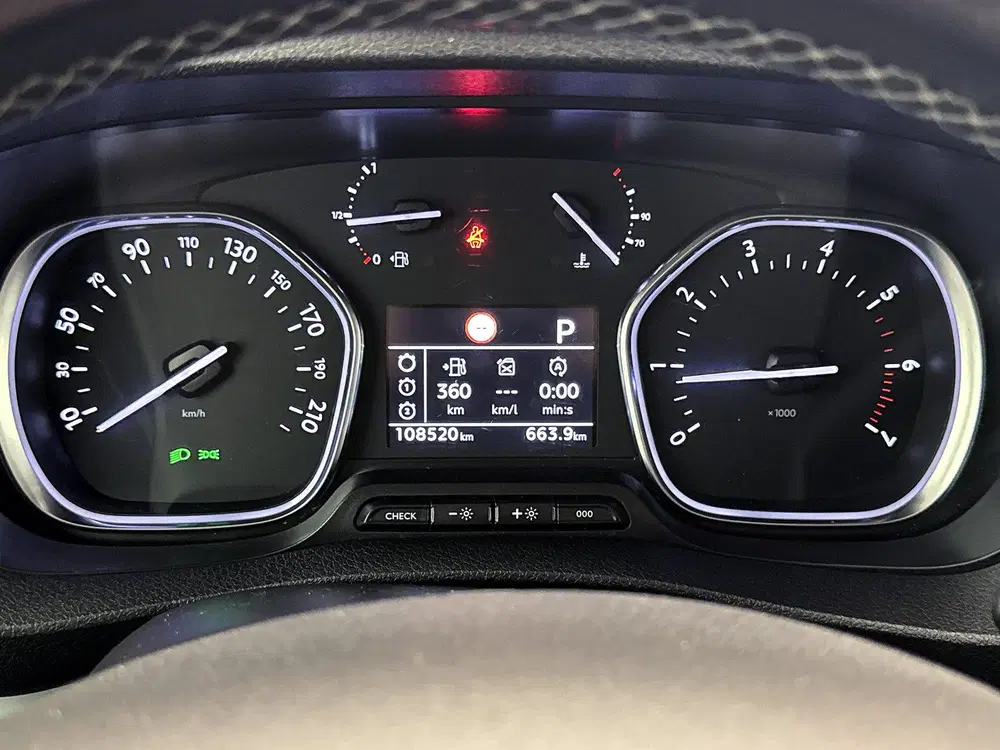 Citroën Jumpy 2.0 BlueHDI 180 M Club Head-up display Ada uit 2019, foto 13
