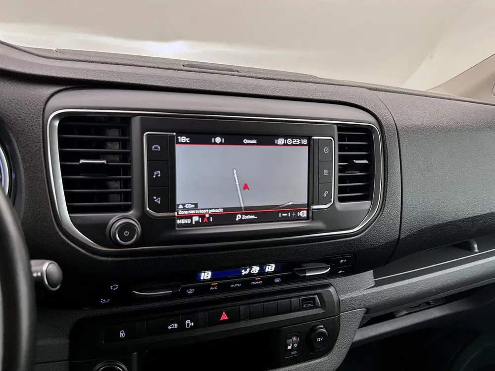 Citroën Jumpy 2.0 BlueHDI 180 M Club Head-up display Ada uit 2019, foto 8