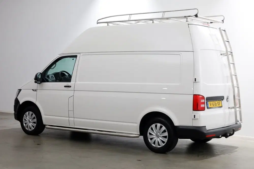 Volkswagen Transporter 2.0 TSI 150pk Benzine L2H3 Airco uit 2019, foto 10
