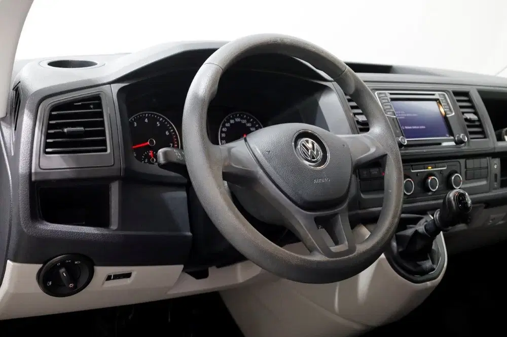 Volkswagen Transporter 2.0 TSI 150pk Benzine L2H3 Airco uit 2019, foto 13