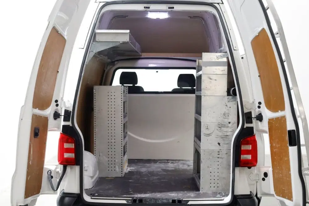 Volkswagen Transporter 2.0 TSI 150pk Benzine L2H3 Airco uit 2019, foto 5