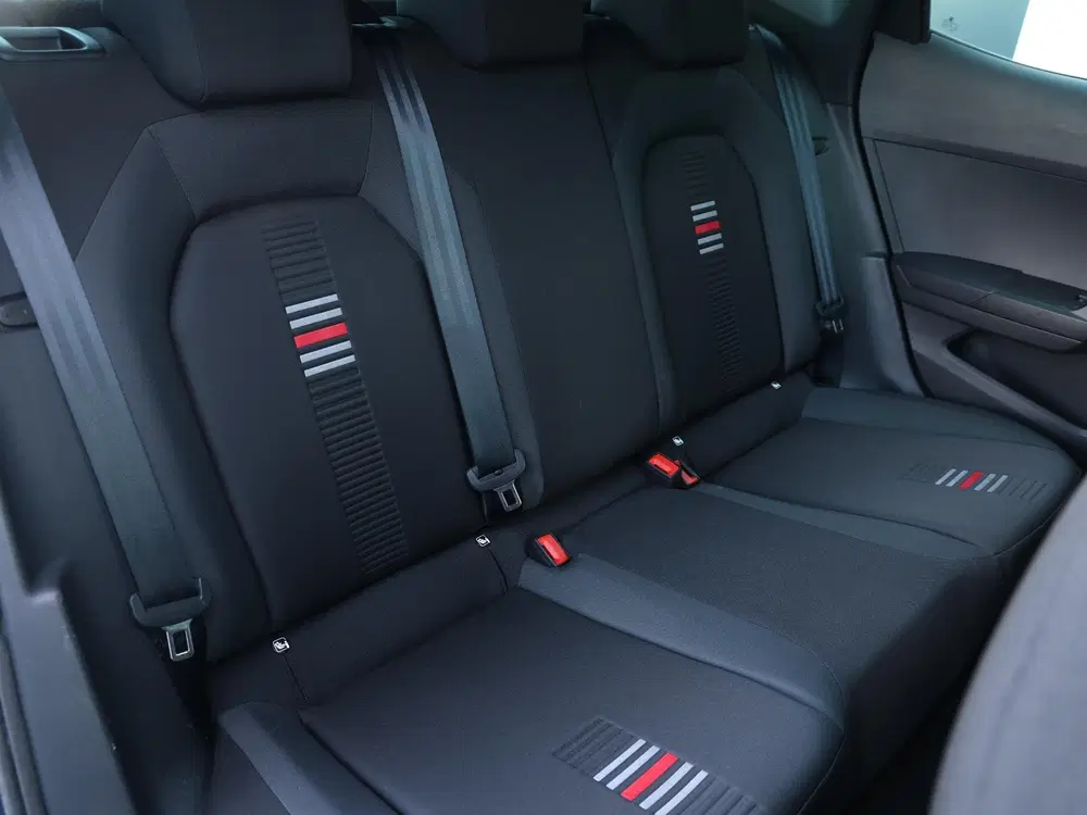 SEAT Arona 1.0 TSI FR Business Intense 95pk uit 2021, foto 9