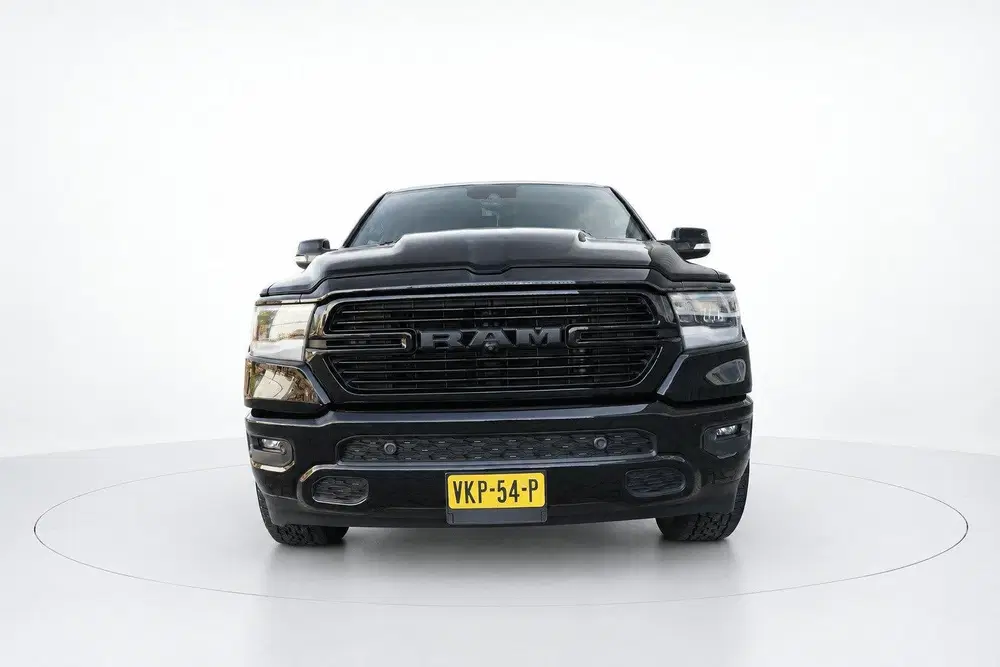 Dodge RAM 5.7 V8 4x4 Crew Cab 6'4 LUCHTVERING LPG uit 2021, foto 2