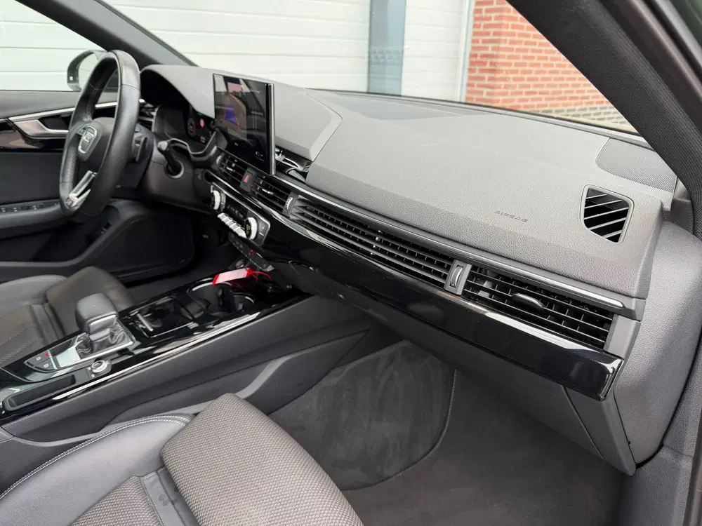 Audi A4 35 TFSI Competition S.*ACC*Cam*NL-Auto* uit 2022, foto 12