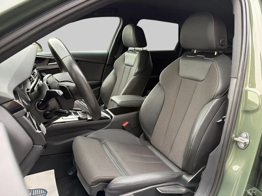Audi A4 35 TFSI Competition S.*ACC*Cam*NL-Auto* uit 2022, foto 7