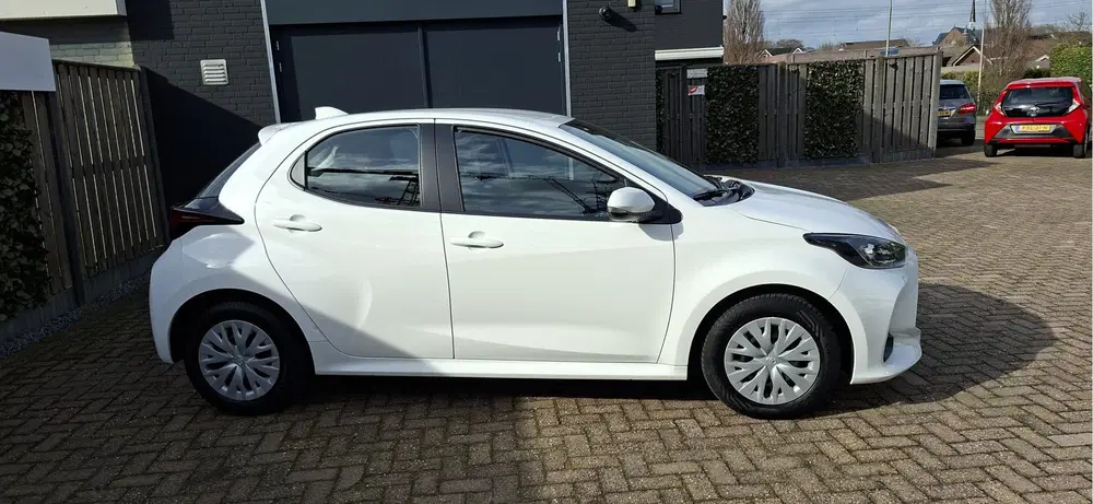 Toyota Yaris 1.0 VVT-i Active Appel-carplay uit 2022, foto 8