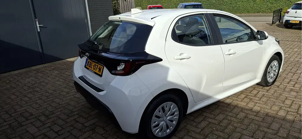 Toyota Yaris 1.0 VVT-i Active Appel-carplay uit 2022, foto 9
