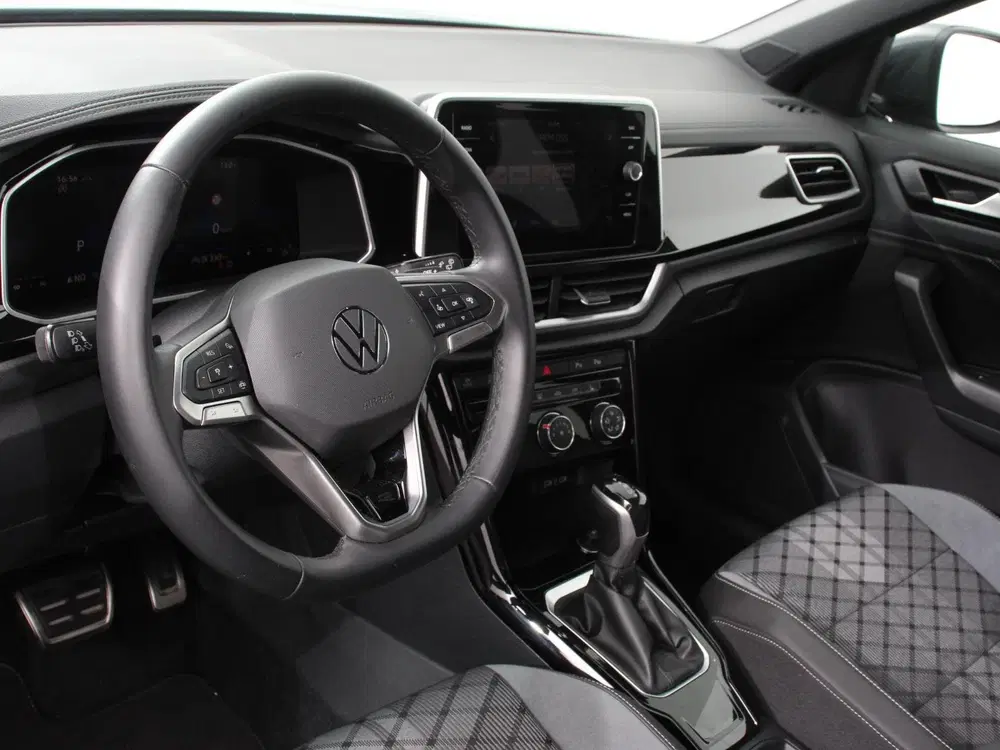 Volkswagen T-Roc 1.5 TSI 150pk DSG R-Line Navigatie Apple C uit 2024, foto 10