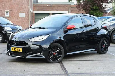 Toyota Yaris 1.5 Hybrid Launch Ed. uit 2021