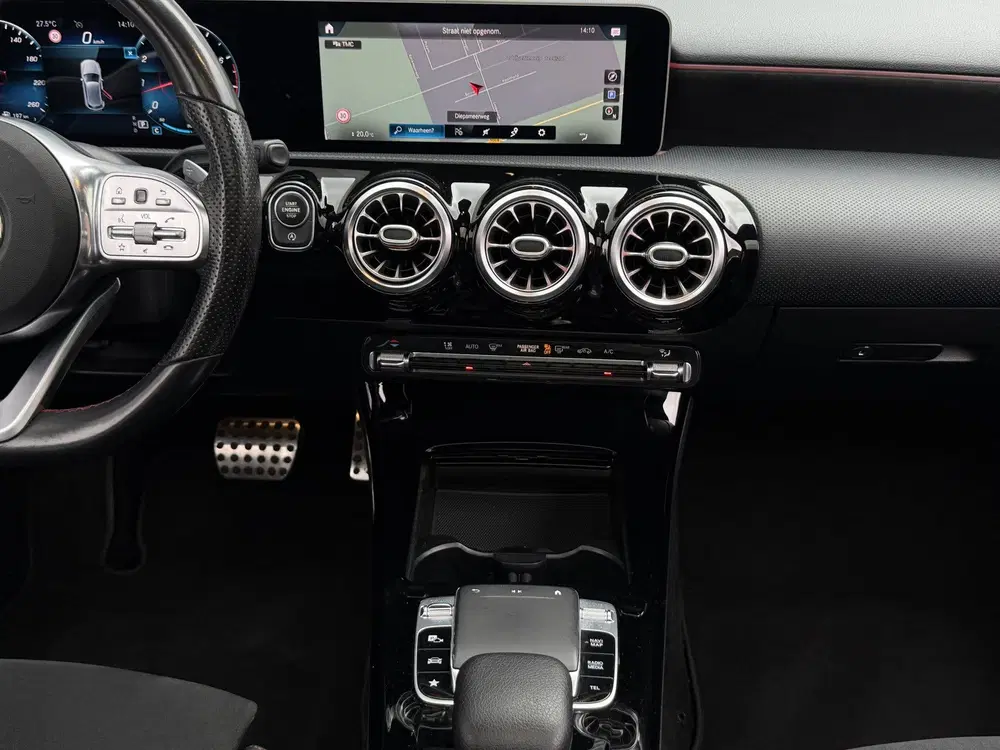 Mercedes-Benz A-Klasse 250 Premium I Aut. I AMG I Leder I Pa uit 2019, foto 10