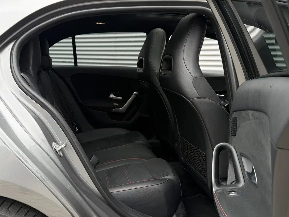 Mercedes-Benz A-Klasse 250 Premium I Aut. I AMG I Leder I Pa uit 2019, foto 11