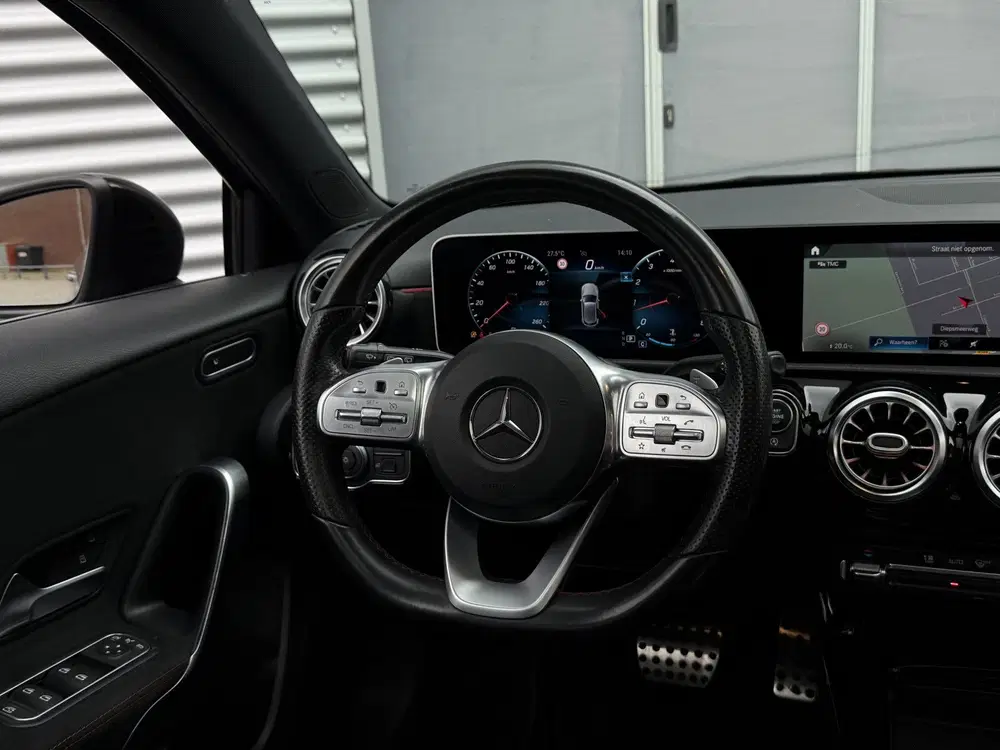 Mercedes-Benz A-Klasse 250 Premium I Aut. I AMG I Leder I Pa uit 2019, foto 13