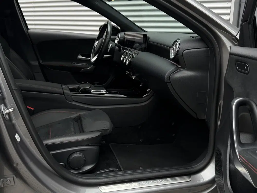 Mercedes-Benz A-Klasse 250 Premium I Aut. I AMG I Leder I Pa uit 2019, foto 8