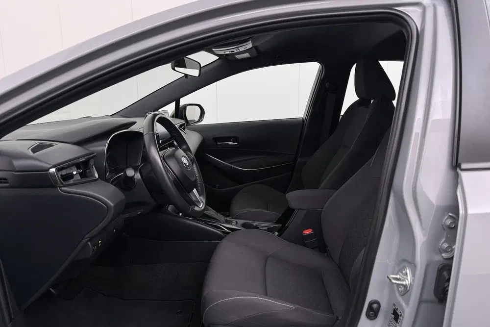Toyota Corolla 1.8 Hybrid Business Camera Car uit 2022, foto 10