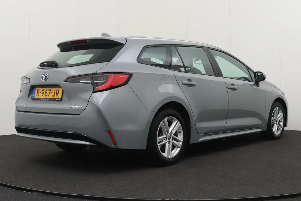 Toyota Corolla 1.8 Hybrid Business Camera Car uit 2022, foto 2