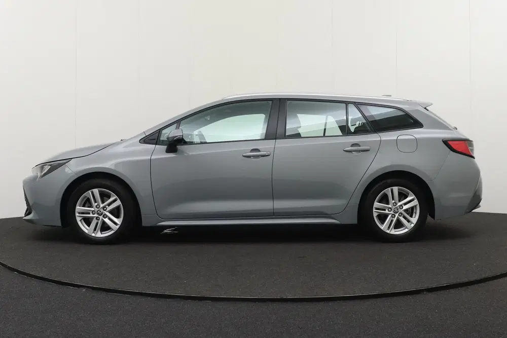 Toyota Corolla 1.8 Hybrid Business Camera Car uit 2022, foto 5
