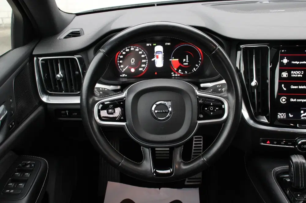 Volvo S60 2.0 T8 AWD R-Design Pano Memory Harman&Kar uit 2020, foto 15
