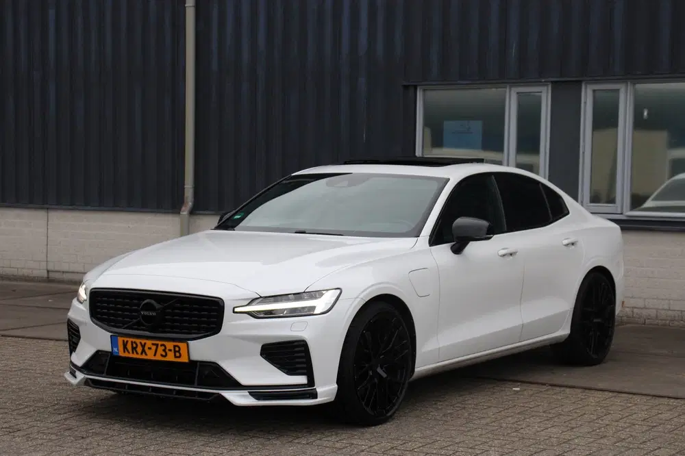 Volvo S60 2.0 T8 AWD R-Design Pano Memory Harman&Kar uit 2020, foto 9