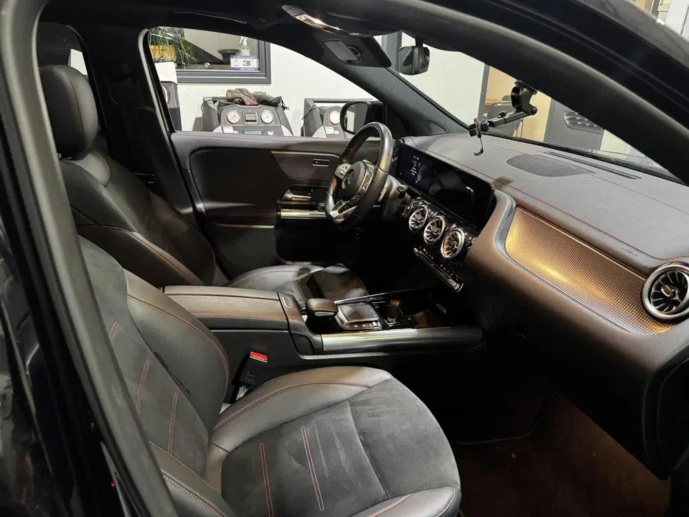 Mercedes-Benz EQA Mercedes EQA 250 AMG Line 67 kWh uit 2022, foto 9