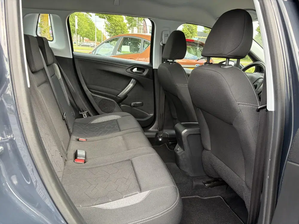 Peugeot 2008 1.2 PureTech Blue Lion 2e Eigenaar uit 2019, foto 10