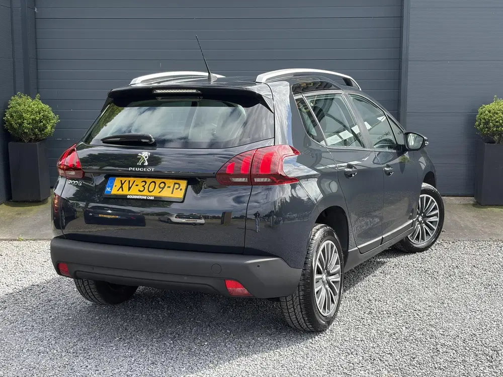 Peugeot 2008 1.2 PureTech Blue Lion 2e Eigenaar uit 2019, foto 4