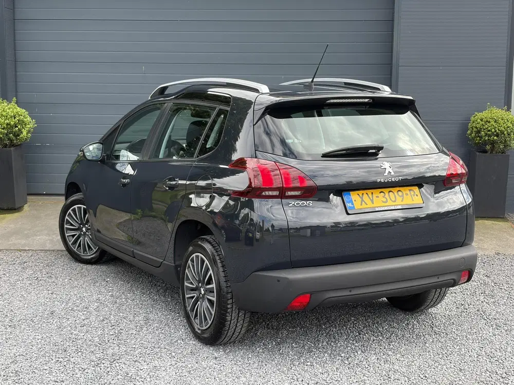 Peugeot 2008 1.2 PureTech Blue Lion 2e Eigenaar uit 2019, foto 5