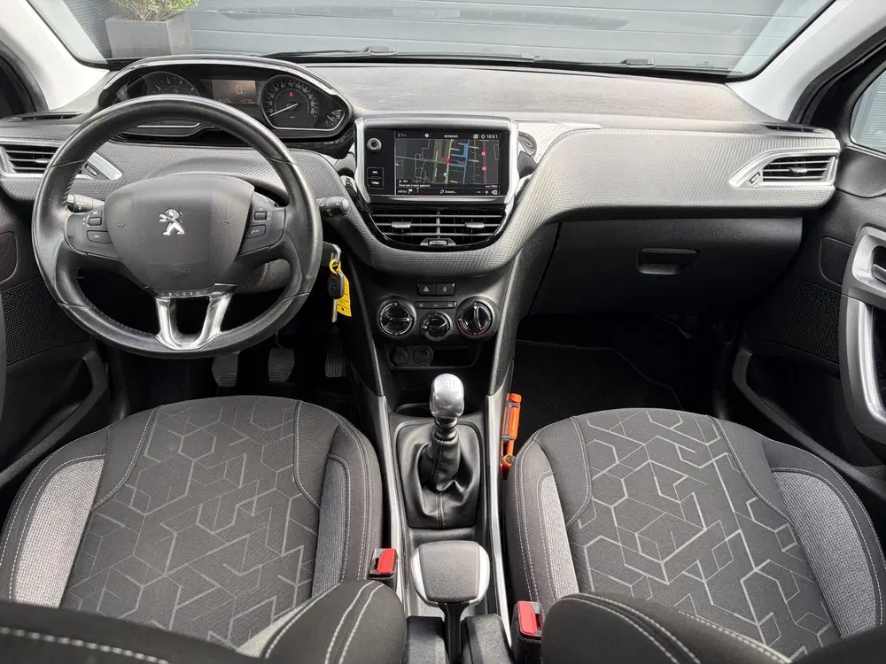 Peugeot 2008 1.2 PureTech Blue Lion 2e Eigenaar uit 2019, foto 7