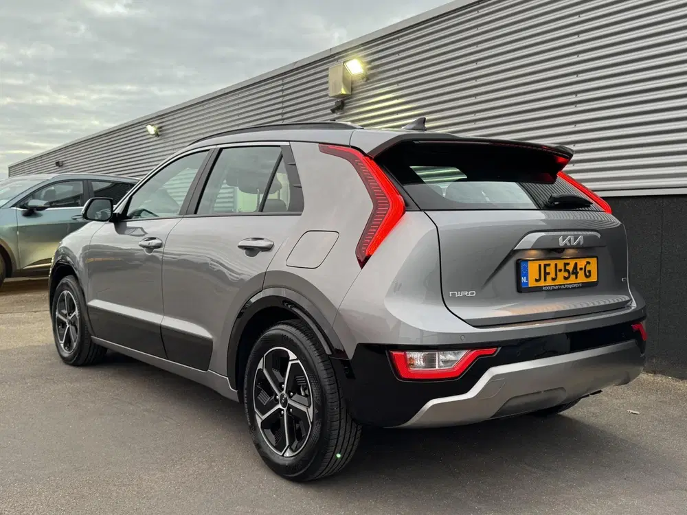 Kia Niro 1.6 GDi Hybrid DynamicLine Nederlandse aut uit 2025, foto 11