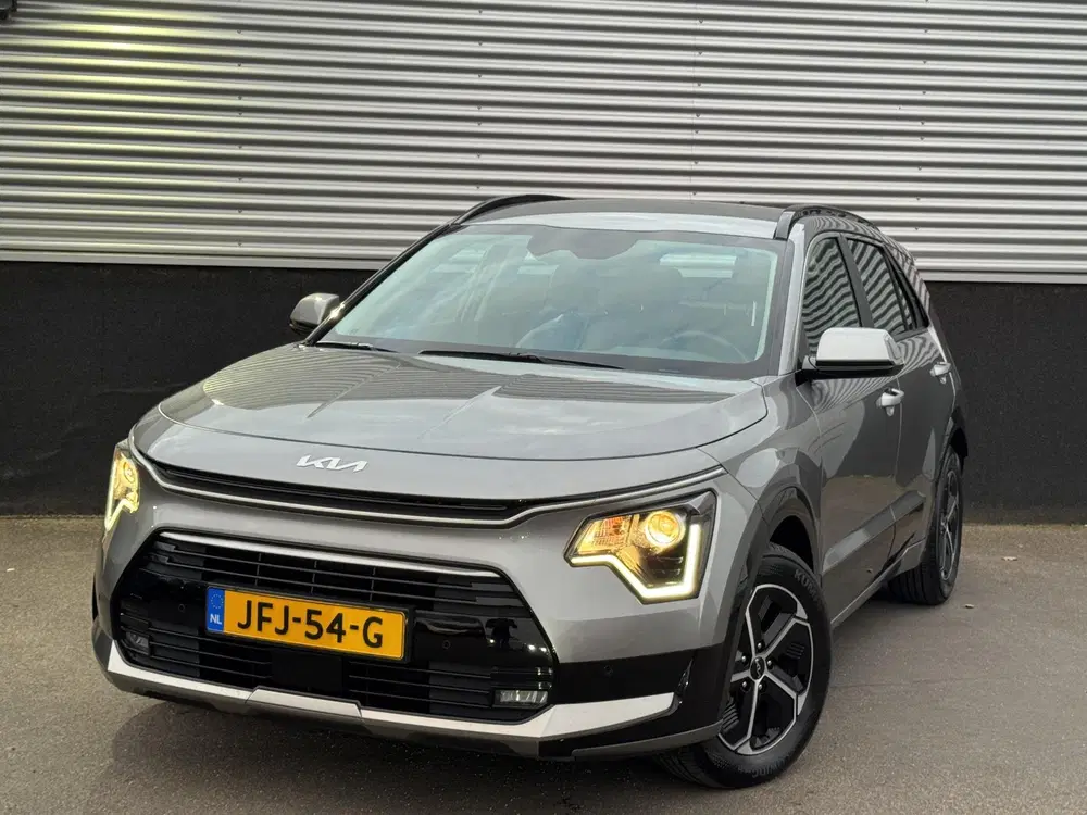 Kia Niro 1.6 GDi Hybrid DynamicLine Nederlandse aut uit 2025, foto 2
