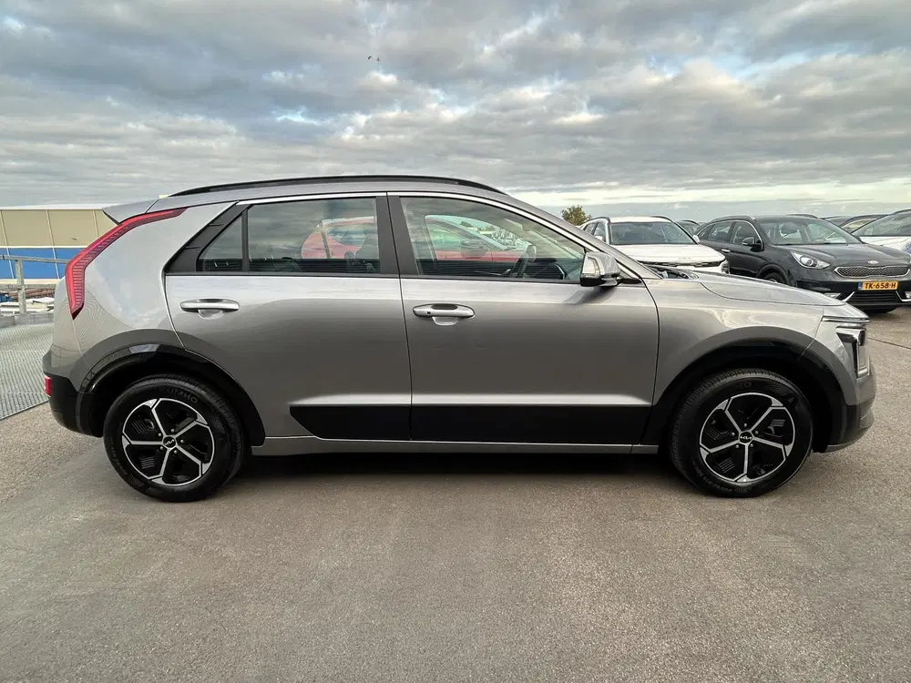 Kia Niro 1.6 GDi Hybrid DynamicLine Nederlandse aut uit 2025, foto 7