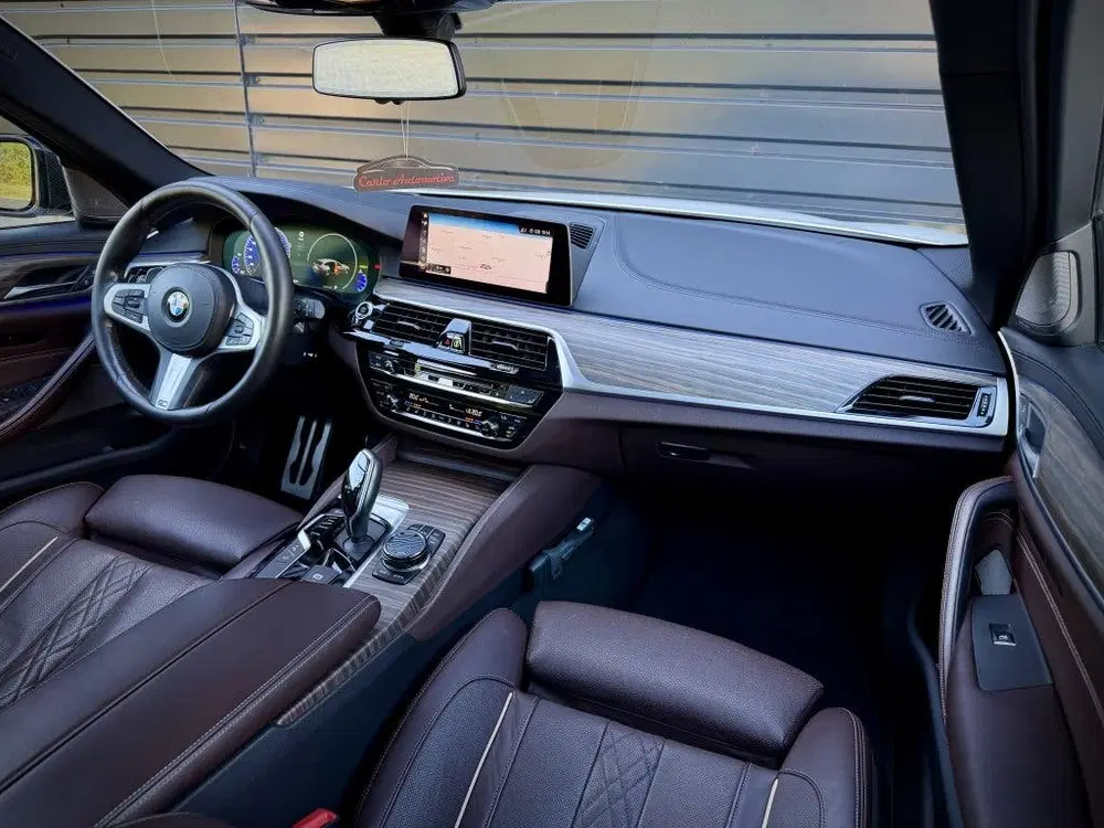BMW 5-serie 530i M-PERF. PANO uit 2019, foto 7