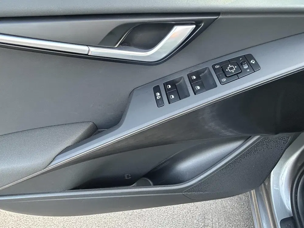 Kia Niro 1.6 GDi Hybrid DynamicPlusLine NL-auto Sch uit 2025, foto 15
