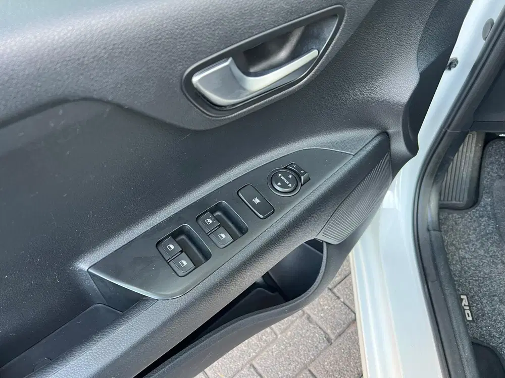 Kia Rio 1.0 T-GDi MHEV DynamicPlusLine Automaat uit 2021, foto 12