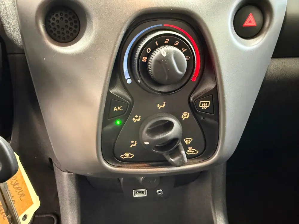 Toyota Aygo 1.0 VVT-i x-play uit 2021, foto 15