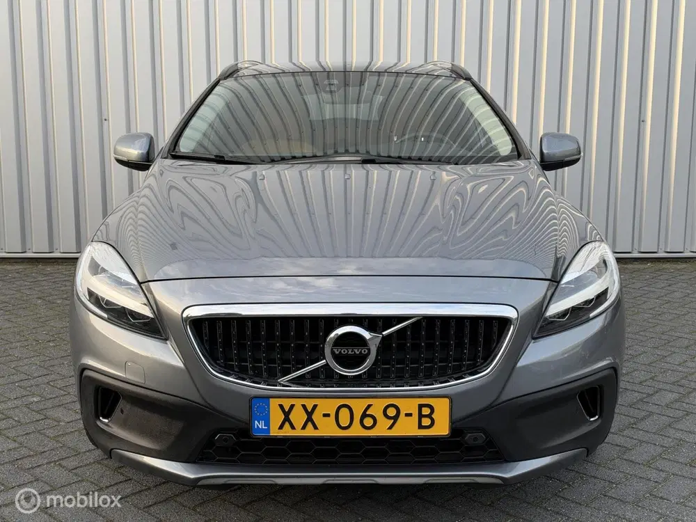 Volvo V40 Cross Country 1.5 T3 Polar+ Luxury uit 2019, foto 3