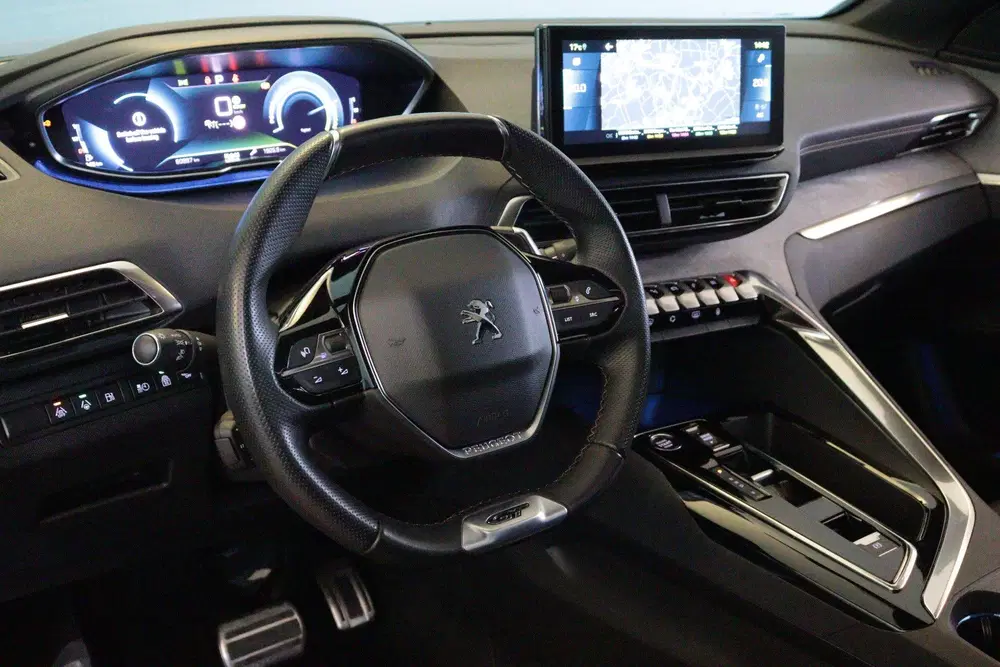 Peugeot 3008 1.6 HYbrid 225 GT uit 2023, foto 4