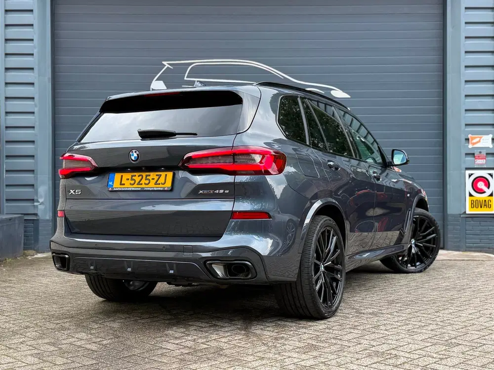BMW X5 XDrive45e High Executive uit 2021, foto 2