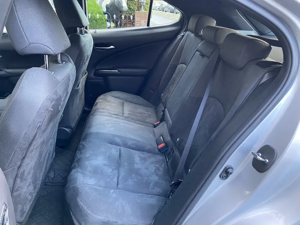 Lexus UX Business Line 250h Business Line 20 Inch B uit 2019, foto 12