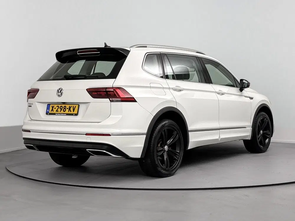 Volkswagen Tiguan Allspace 1.5 TSI R-Line uit 2021, foto 4