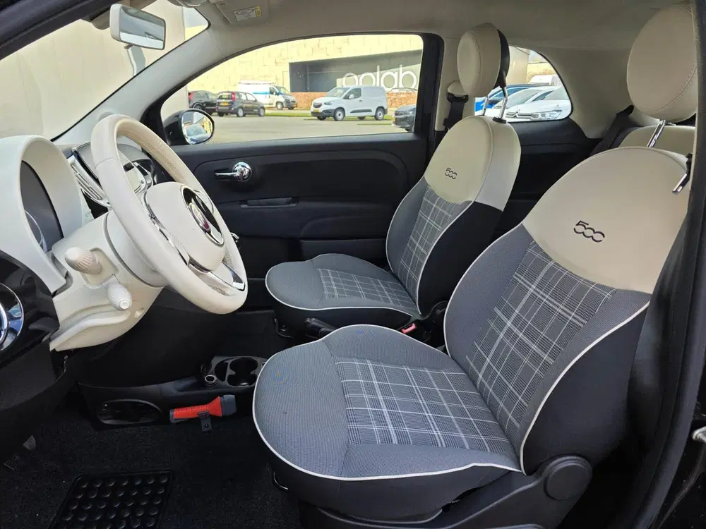 Fiat 500 70pk Hybrid Lounge uit 2021, foto 15