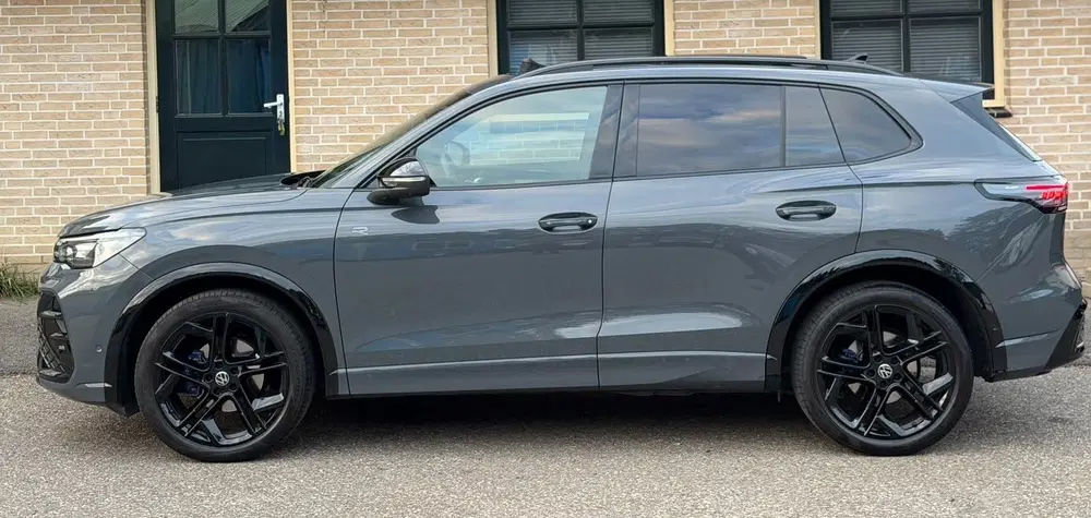 Volkswagen Tiguan 1.5 eTSI R-Line uit 2025, foto 3