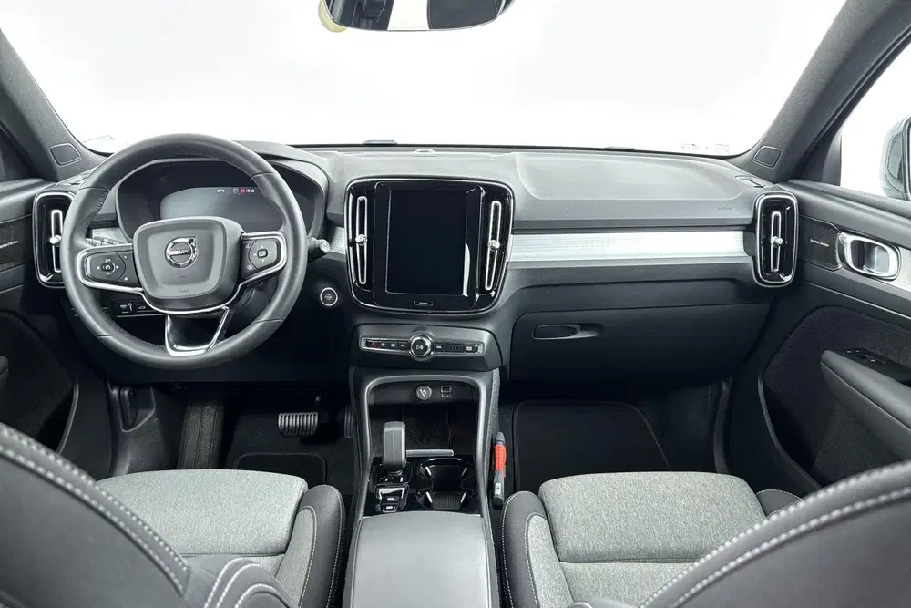 Volvo XC40 1.5 T4 Plug-in hybrid Plus Dark Luxueus ri uit 2023, foto 12