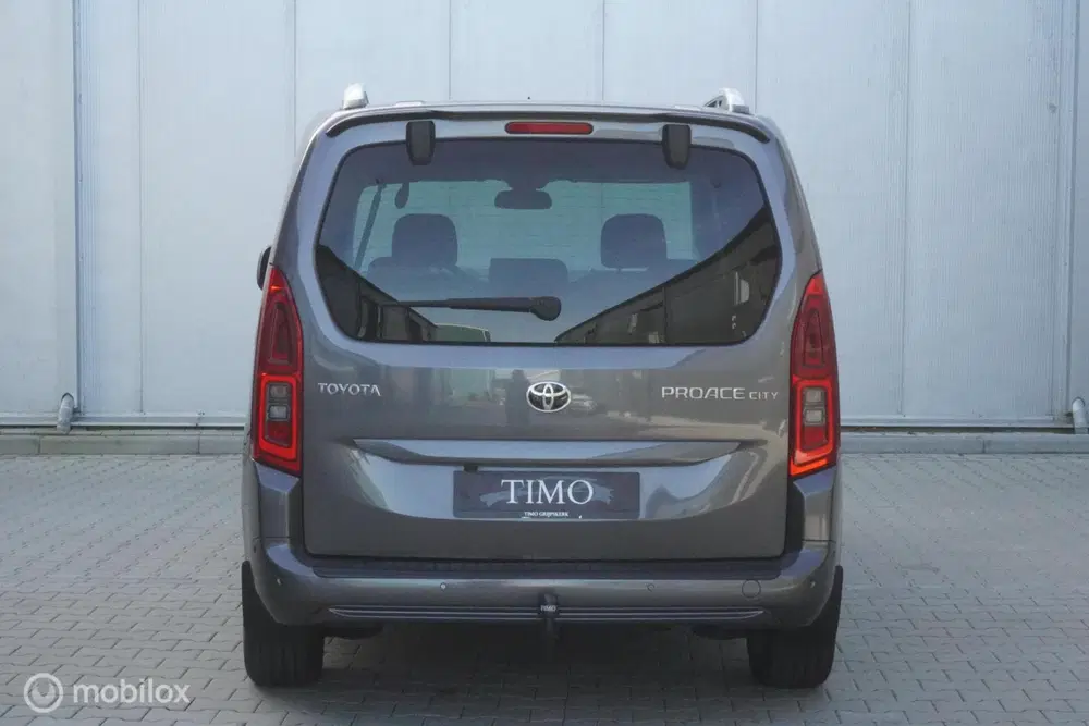 Toyota Proace City 1.2 Turbo Automaat uit 2020, foto 6